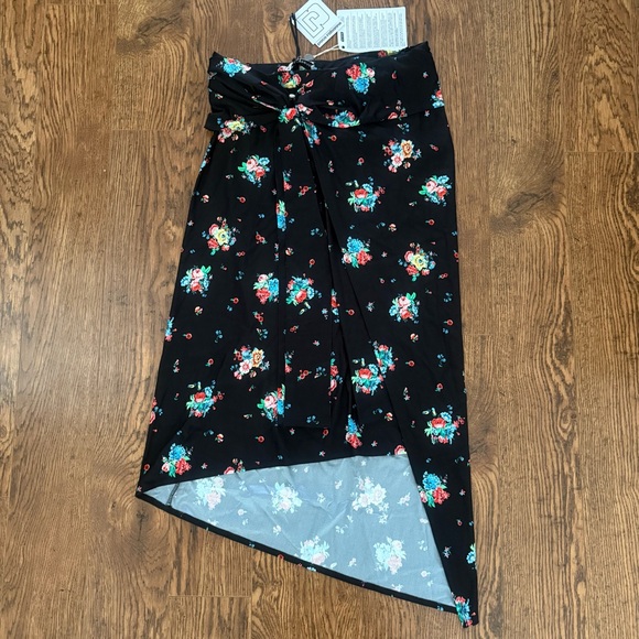 Paco Rabanne Black Floral Asymmetrical Skirt - Picture 6 of 9